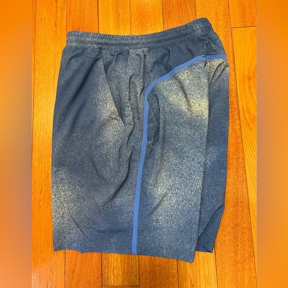 Lululemon Pace Breaker Ocean Spray Blue Shorts H. - Picture 11 of 16